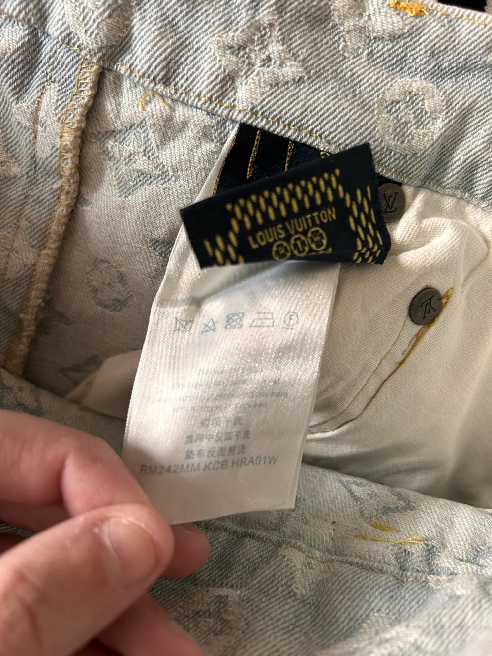 Louis Vuitton Monogram Women’s Jeans - Picture 8 of 12